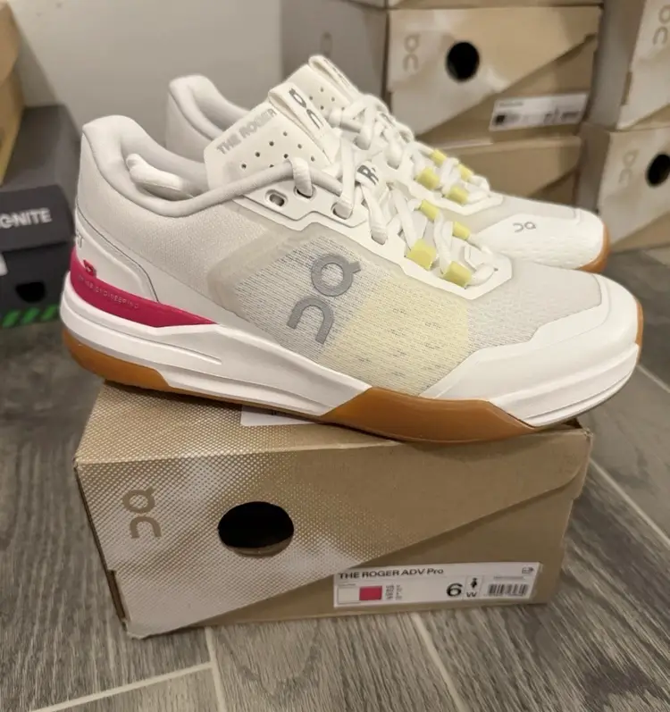 Size: 6 On The Roger ADV Pro Women’s Athletic Running Shoes - Ivory/Pink