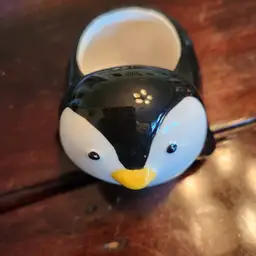 Penguin Plant Holder