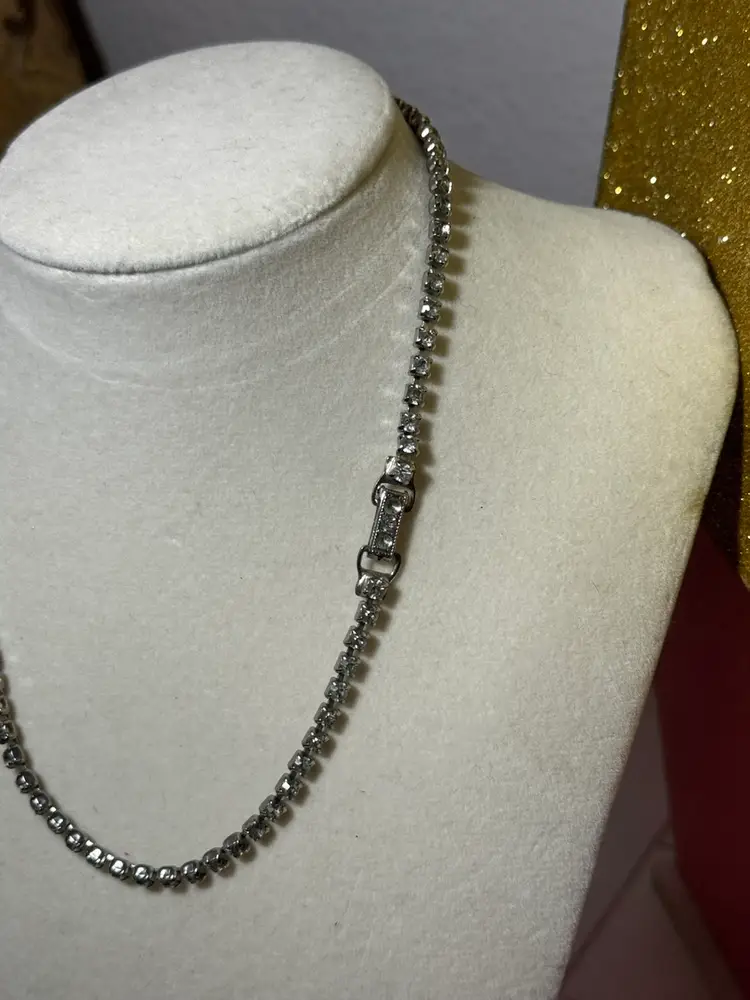 Vintage Rhinestone Necklace 15”