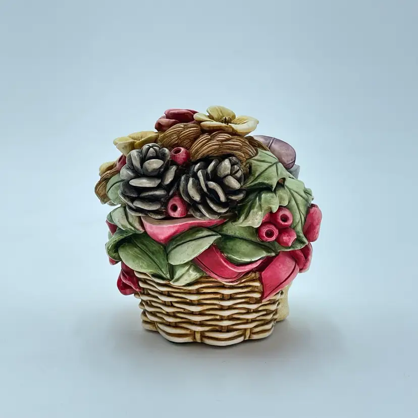 Lord Byron's Harmony Garden Kingdom Winter Bouquet Limited Edition Treasure Box