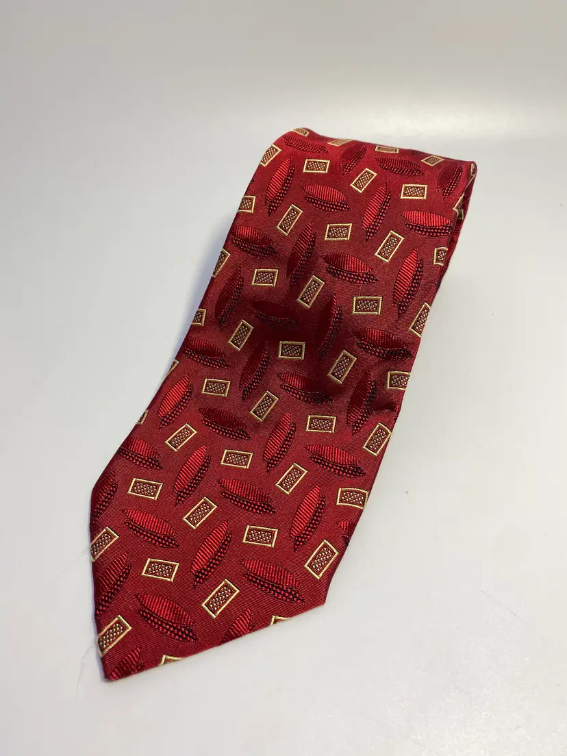 Vintage Luciano Barbera All Silk Italy Red with Biege Rectangle Design Tie 60" x 3.75"