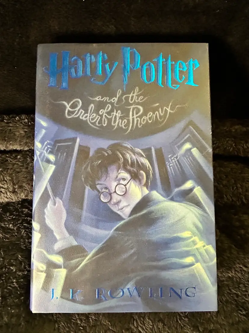 Harry Potter and the Order of the Phoenix 1st American Edition July 2003 870 Pgs