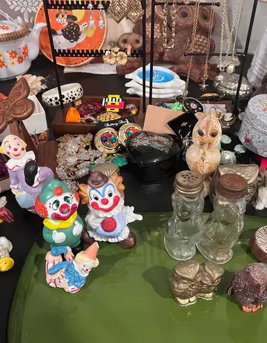 Clowns, Linens, And More Owls! 