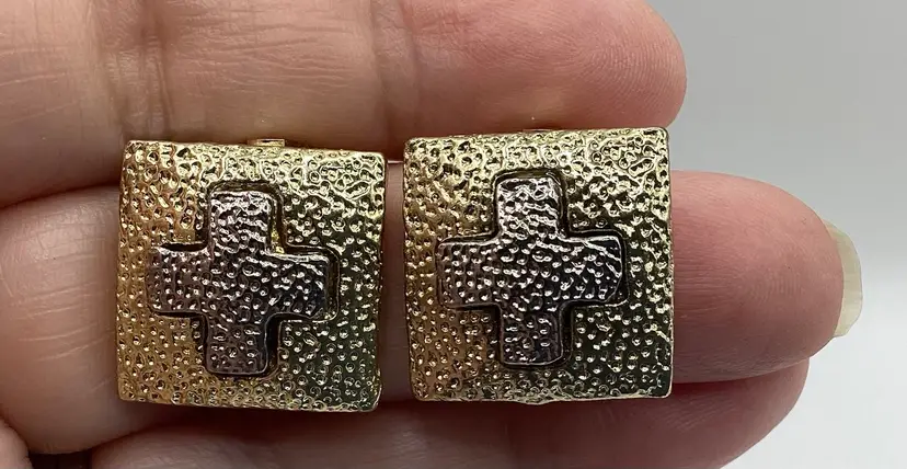 #16 Apr 25th Earrings Clip On Jordache Textured Gold And Silver Tone Square With Accent