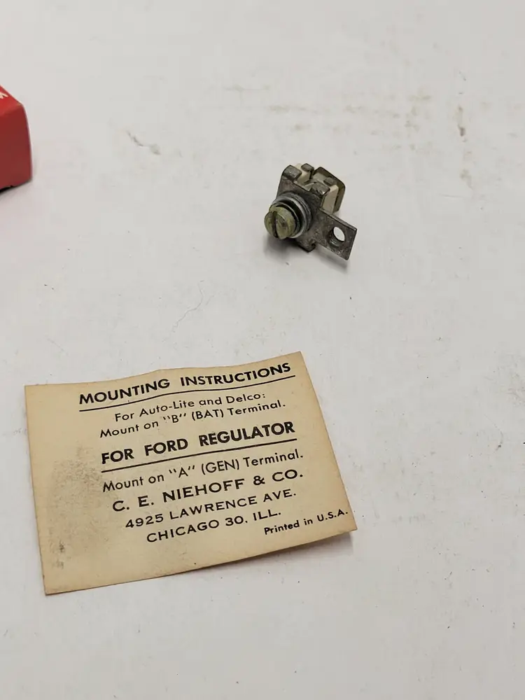 NOS 1959-1962 Buick Niehoff Voltage Regulator Fuse UN-150B In Original Box