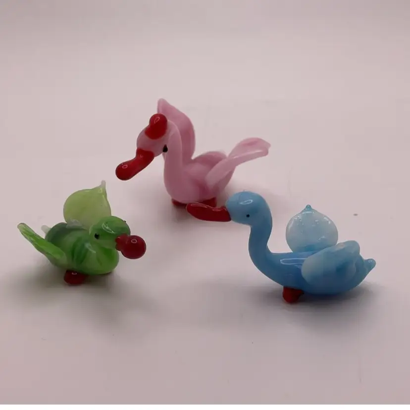 POW4 As Is Three Blown Glass Birds Swans