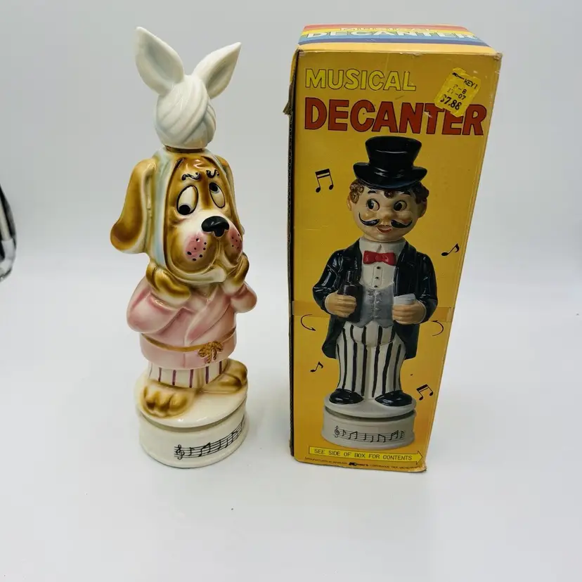 Musical Decanter Sad Hound Dog Works Ice Bag Cork Topper NIB 13in Vintage