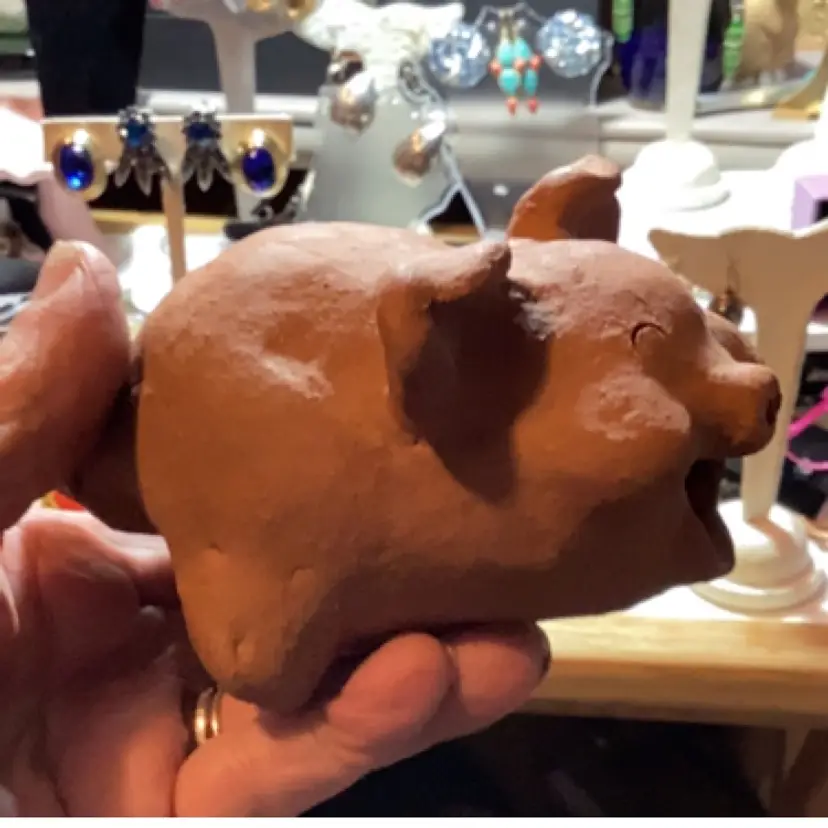 #01 - Clay Pig