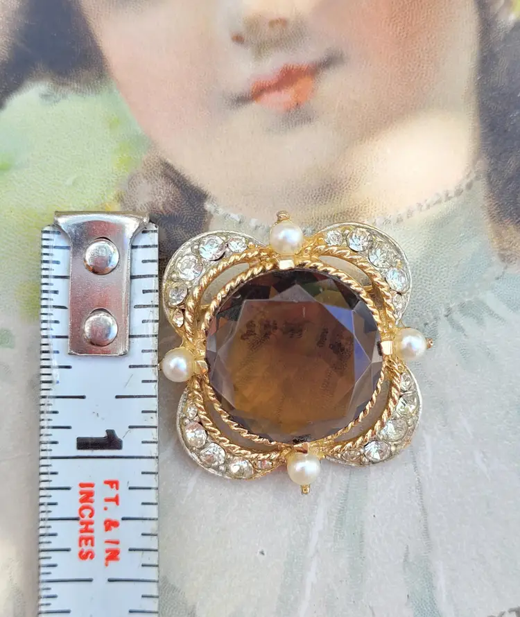 Vintage Victorian Style Faux Topaz Stone Faux Pearl Brooch Pin