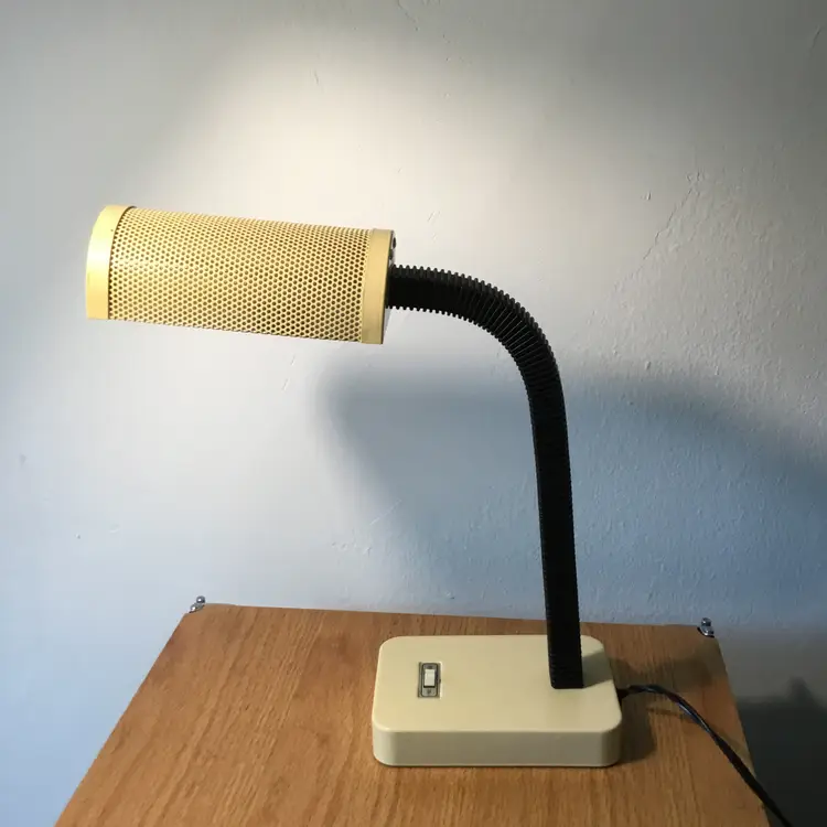 Vintage Postmoden Cream Metal Cutout Black Gooseneck Desk Lamp
