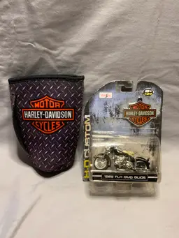 Harley Davidson Motorcycle  1962 FLH DUO GLIDE Diecast 1:24 Scale &  HD Koozie