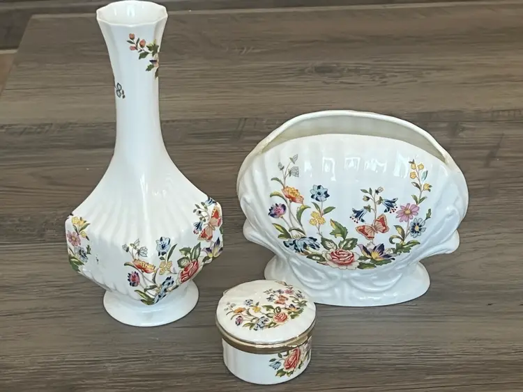 Aynsley Cottage Garden 3-Pcs Set Shell Vase Trinket Box Tall Vase