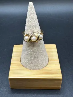 80 - Avon Twist Triple Faux Pearl Ring Adjustable Size 5-6