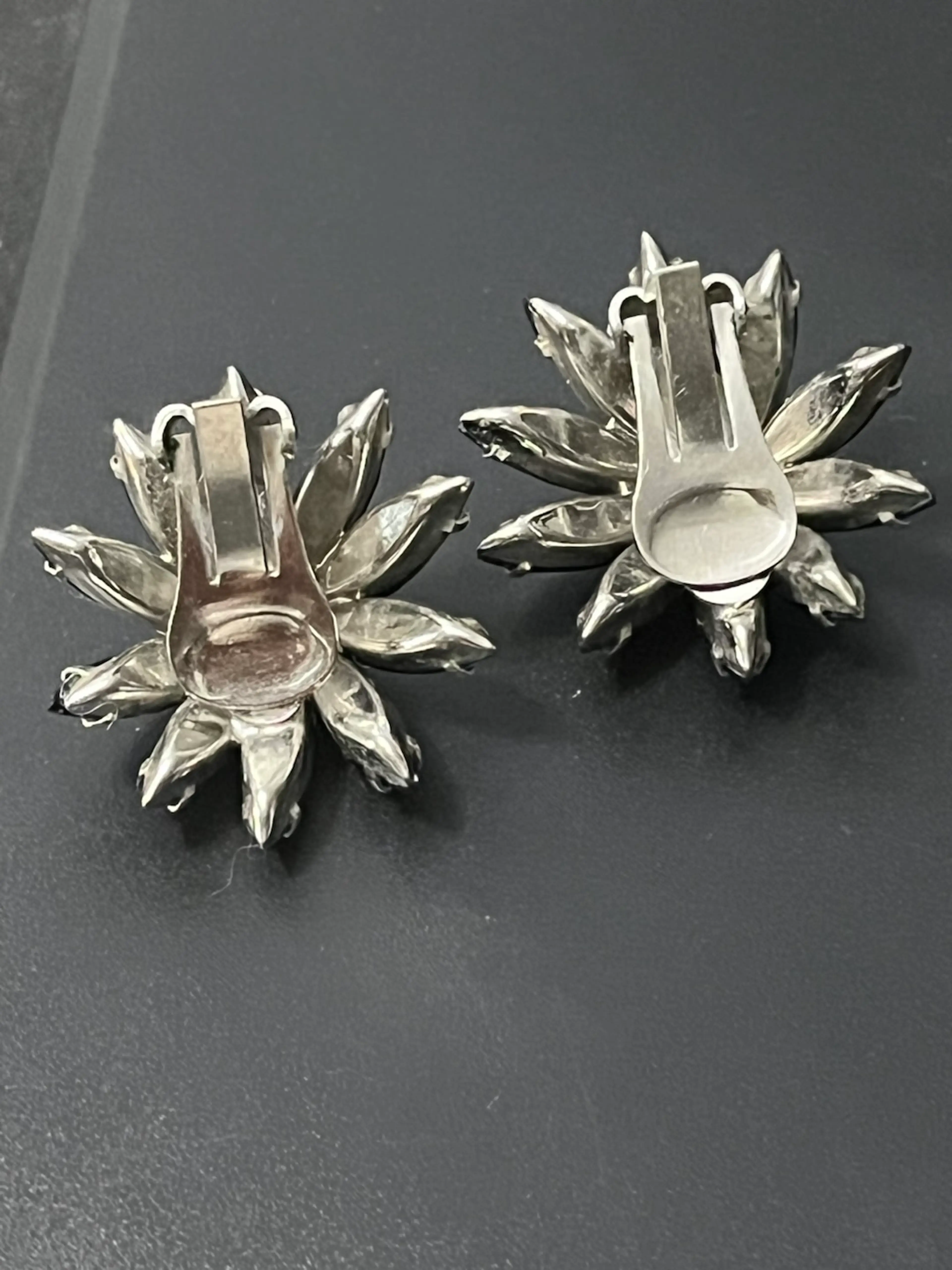 Image 3 of 3