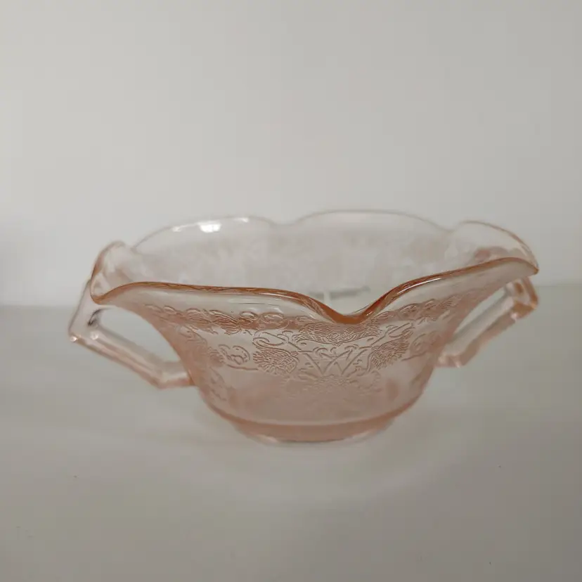 Hazel Atlas Florentine Poppy Pink 2 handled ruffled dish. 6w x 2.25h x 5.25d. No chips or cracks.