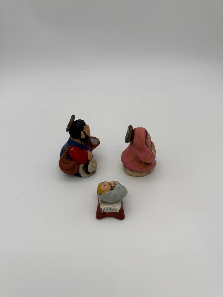 Vintage 4pc Peruvian Christmas Nativity Small Figurines Handcrafted Ceramic