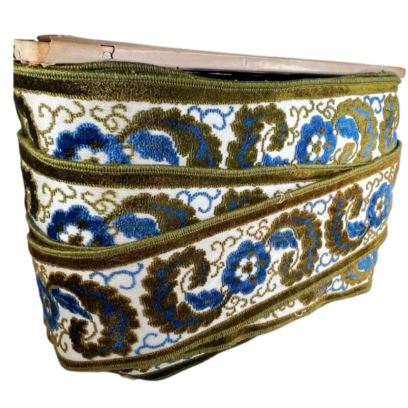 NOS Vintage Blue & Green Flower Fabric Trim. 4” wide. 28+ yards. Manuf: Conso Trimmings. Wrapped On A Wooden Bolt.
