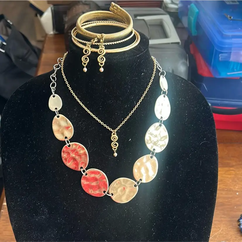 #32 - Golden “S” Lot