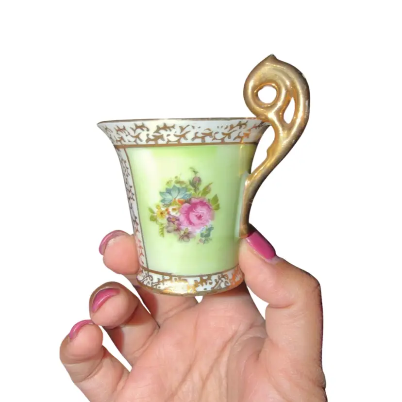 Porcelain Pretty SGK Teacup