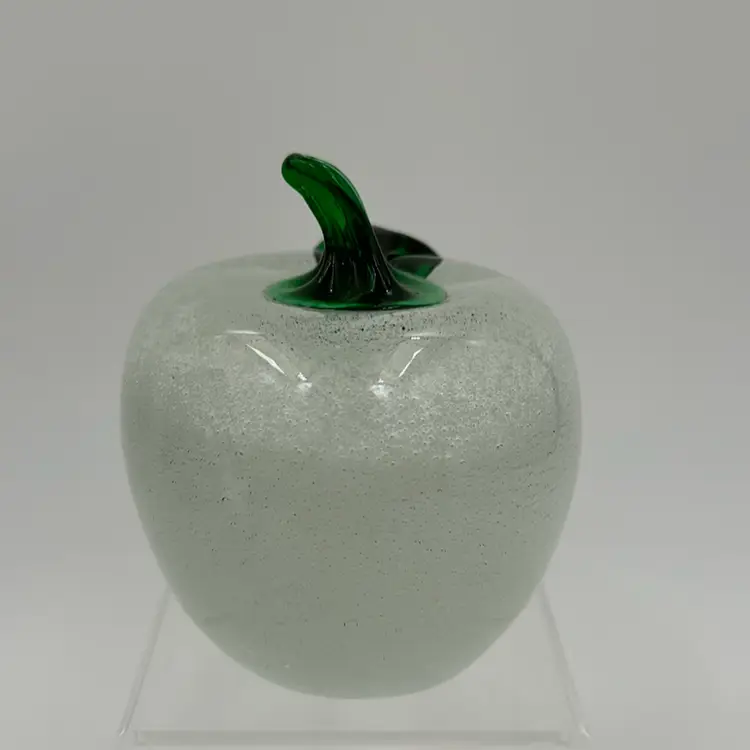 Beautiful Art Glass Apple Paper Weight