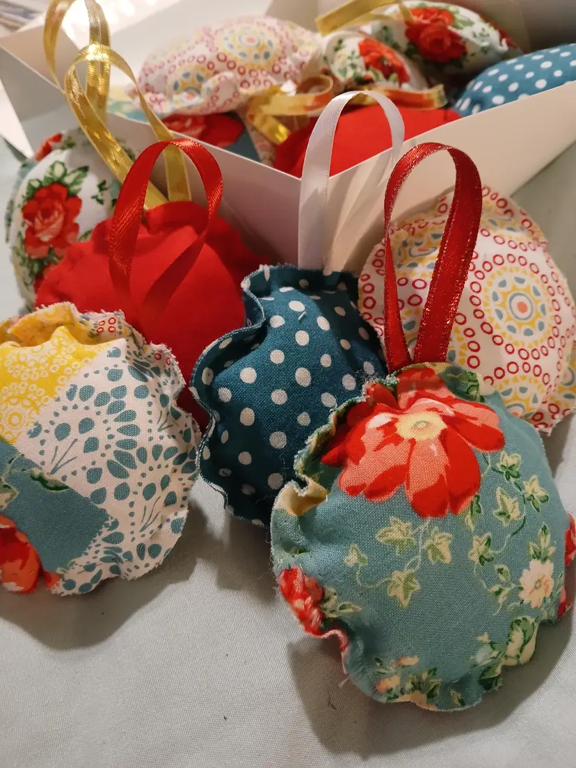 Pioneer Woman Inspired Handmade Christmas Ornaments.