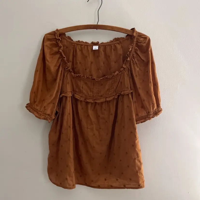 Old Navy Carmel Eyelet Peasant Top Ruffle Baby Doll Small Cottagecore Prairie Short Sleeve