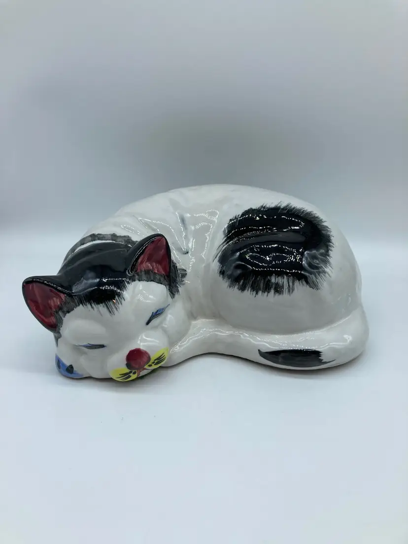 Vtg Enesco Figurine Ceramic Spotted Cat Black & White Hand Painted (B-Z3)
