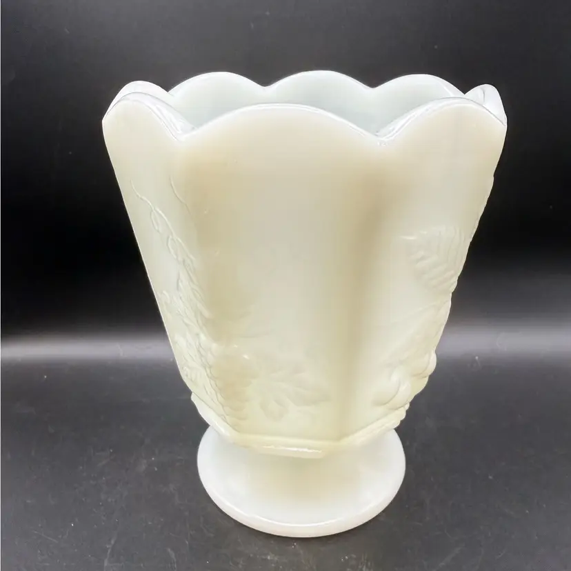 Vintage Napco Grapes And Leaves White Milk Glass Vase