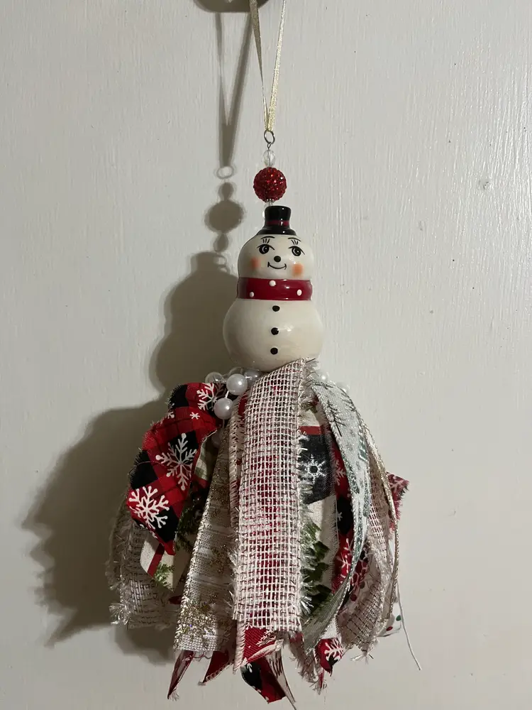 #01 Snowman Shaker Tassel