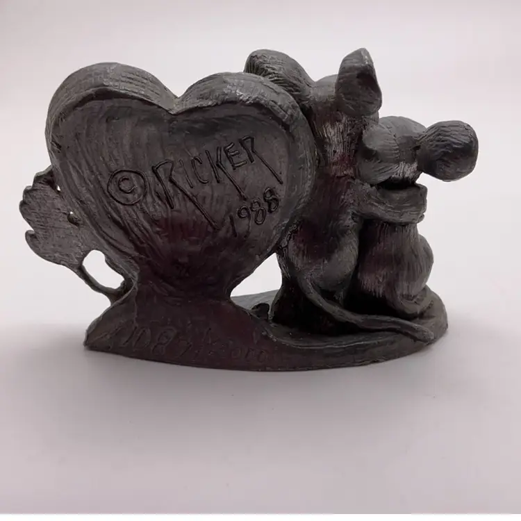 POW1 VTG 1988 Michael Ricker Pewter Figurine Numbered & Signed 2” x 3”