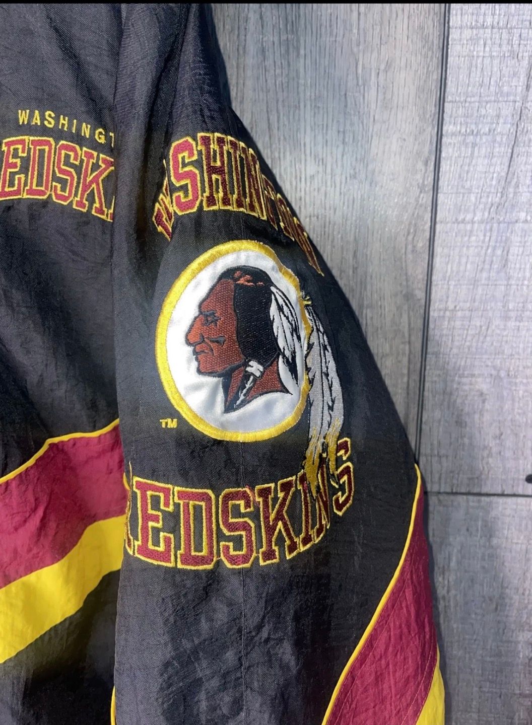 ee6ecaad-da29-40f7-b14d-