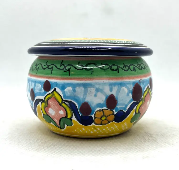 Hernandez Handcrafted Mexican Talavera Maiolia Pottery Lidded Trinket Ring Box Signed