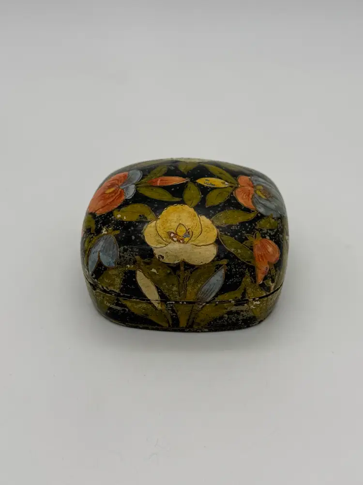 Hand Painted Paper Mache Lacquer Trinket Boxes Lot Of 2 Sara’s Imports #882-A