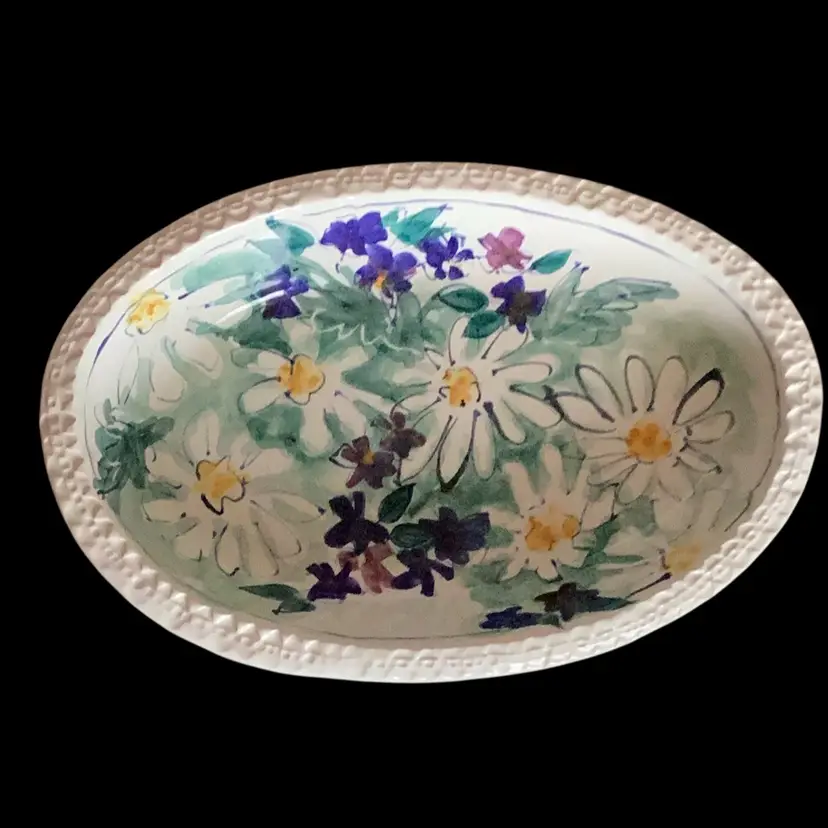 Fantastic Handmade And Handpainted Pottery Bowl Daisies Violets Signed Starn? Painted On Both Sides