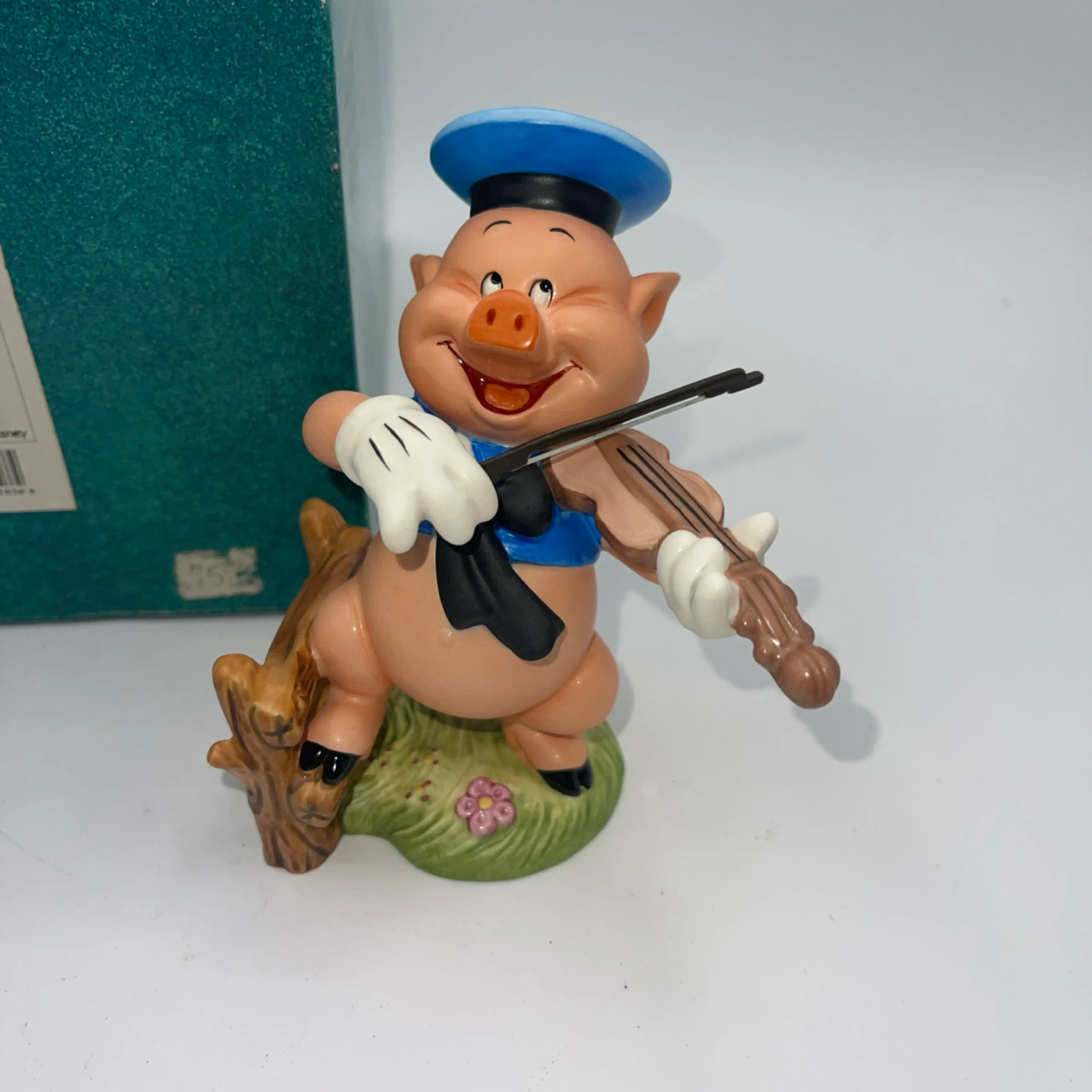Image 4 of 8