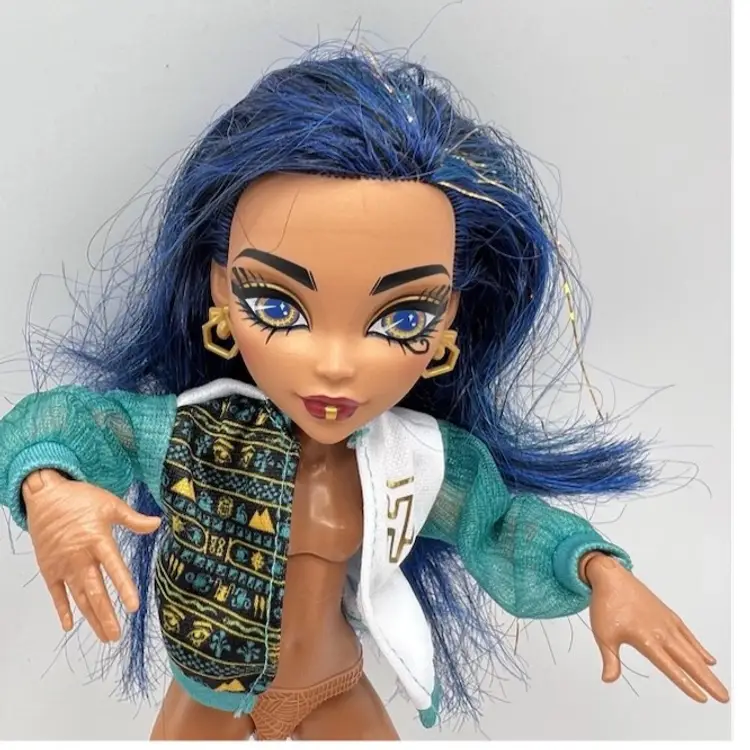 Monster High Doll Ghoul Spirit Cleo De Nile 2022 Mattel Blue Hair w/ Jacket