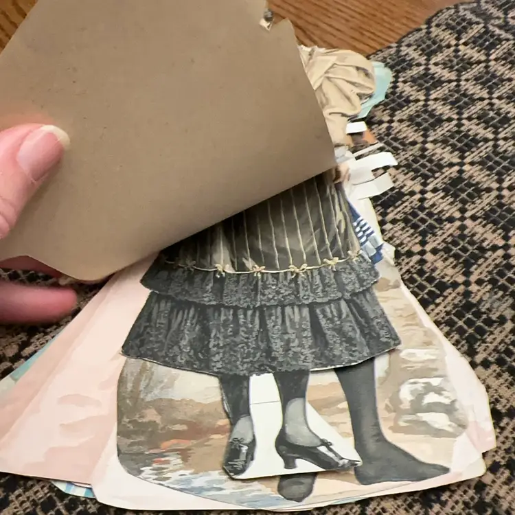 Vintage Paper Dolls With Several Outfits