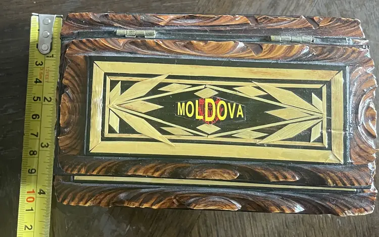 Vintage jewelry box: hand-painted Moldovan wooden casket