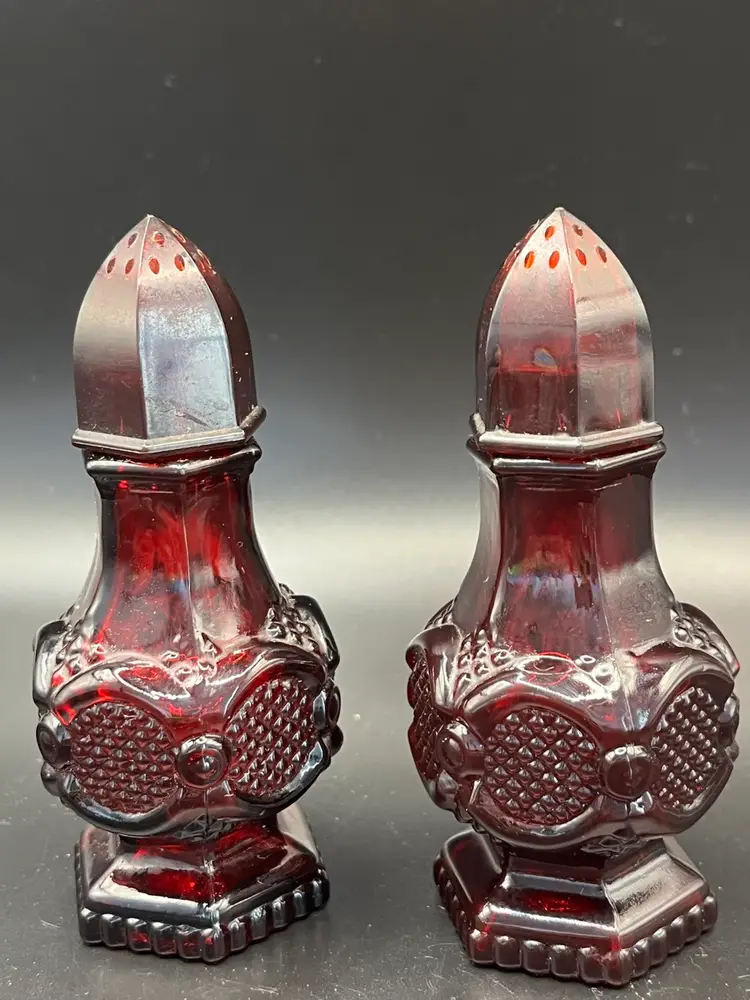 Salt And Pepper Shaker Set Vintage Avon Cap Cod