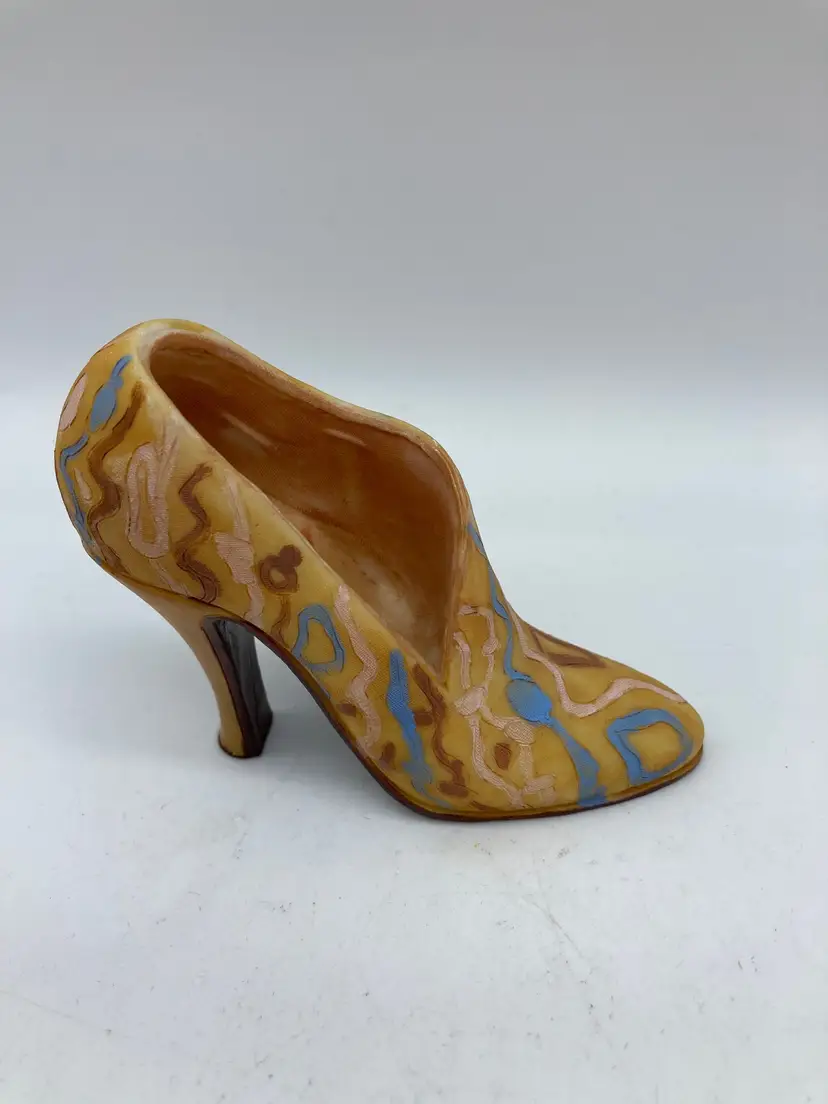 Just The Right Shoe By Raine Miniature Shoe Collectible