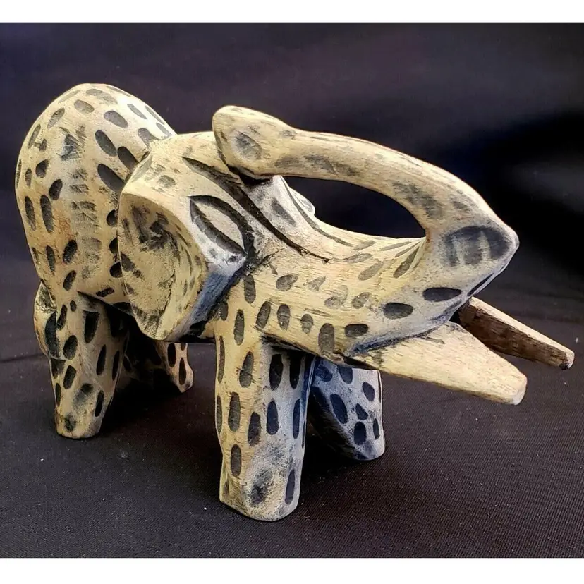 Folk Art ELEPHANT Wood Hand Carved & Painted Figurine unbranded 6 1/8" x 4 1/8"