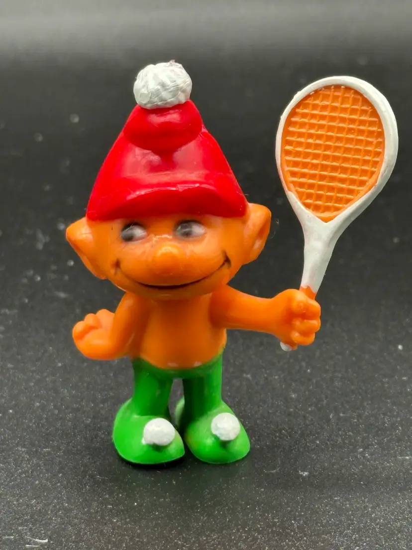 Vintage The Gnome Family Figure Empire 1978 Smurfs Orange Figurine Tennis Racket