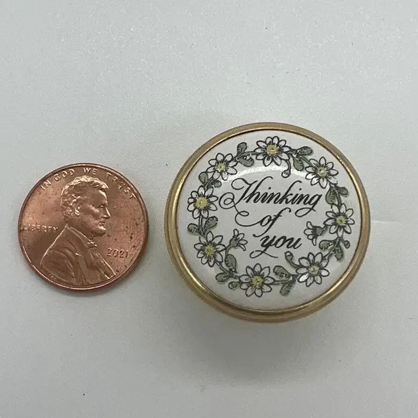 Halcyon Days Daisy “Thinking Of You” Enamel Trinket Pill Box Green England