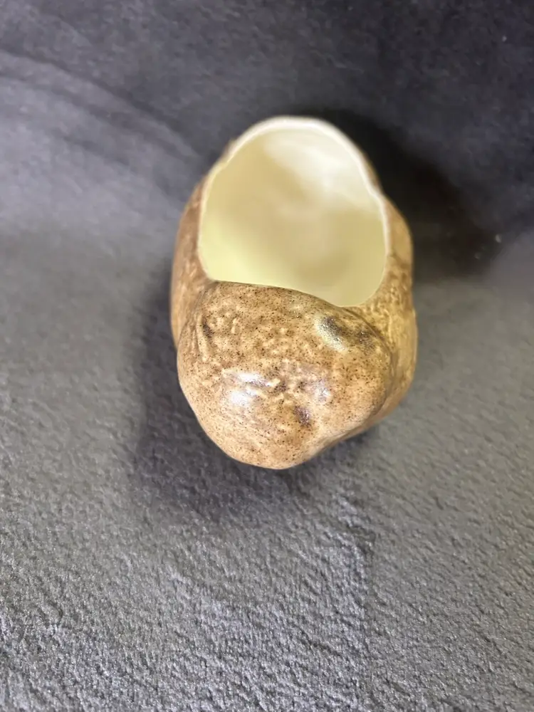 Vintage Atlantic Mold Baked Potato Pottery Art Dish Signed 1983