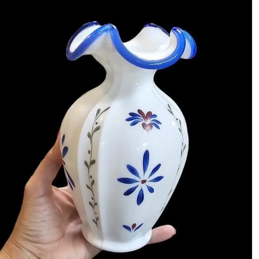 #00 - Fenton Art Glass Limited Edition Family Signature Series By: Michael Fenton