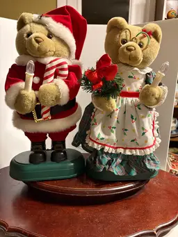 1996 Mr. And Mrs. Clause Animated Teddies