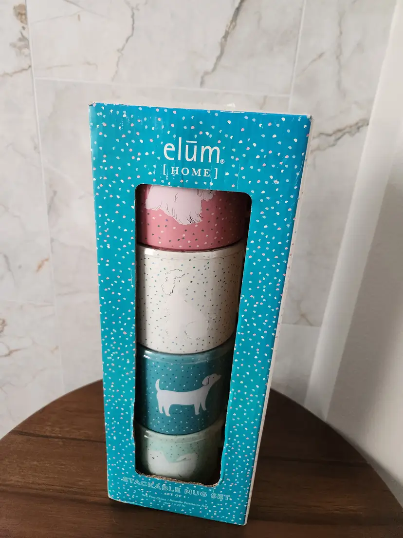 25-Set of 4 Stackable Mugs