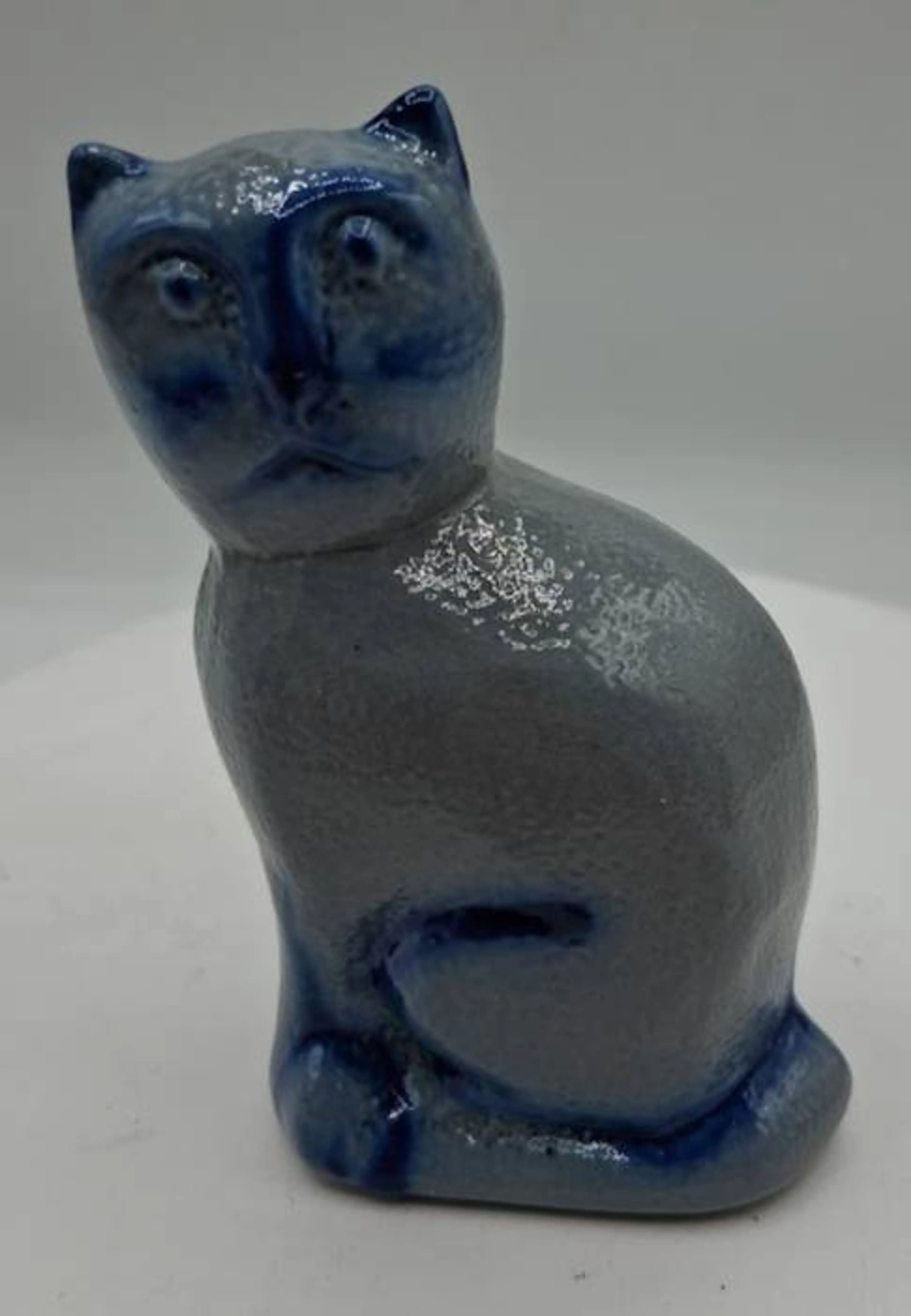 Image 3 of 8