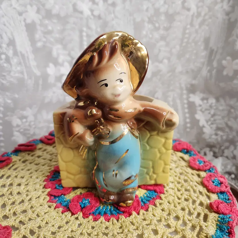 Hull little boy farmer