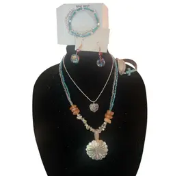 #06 - Jewelry Lot